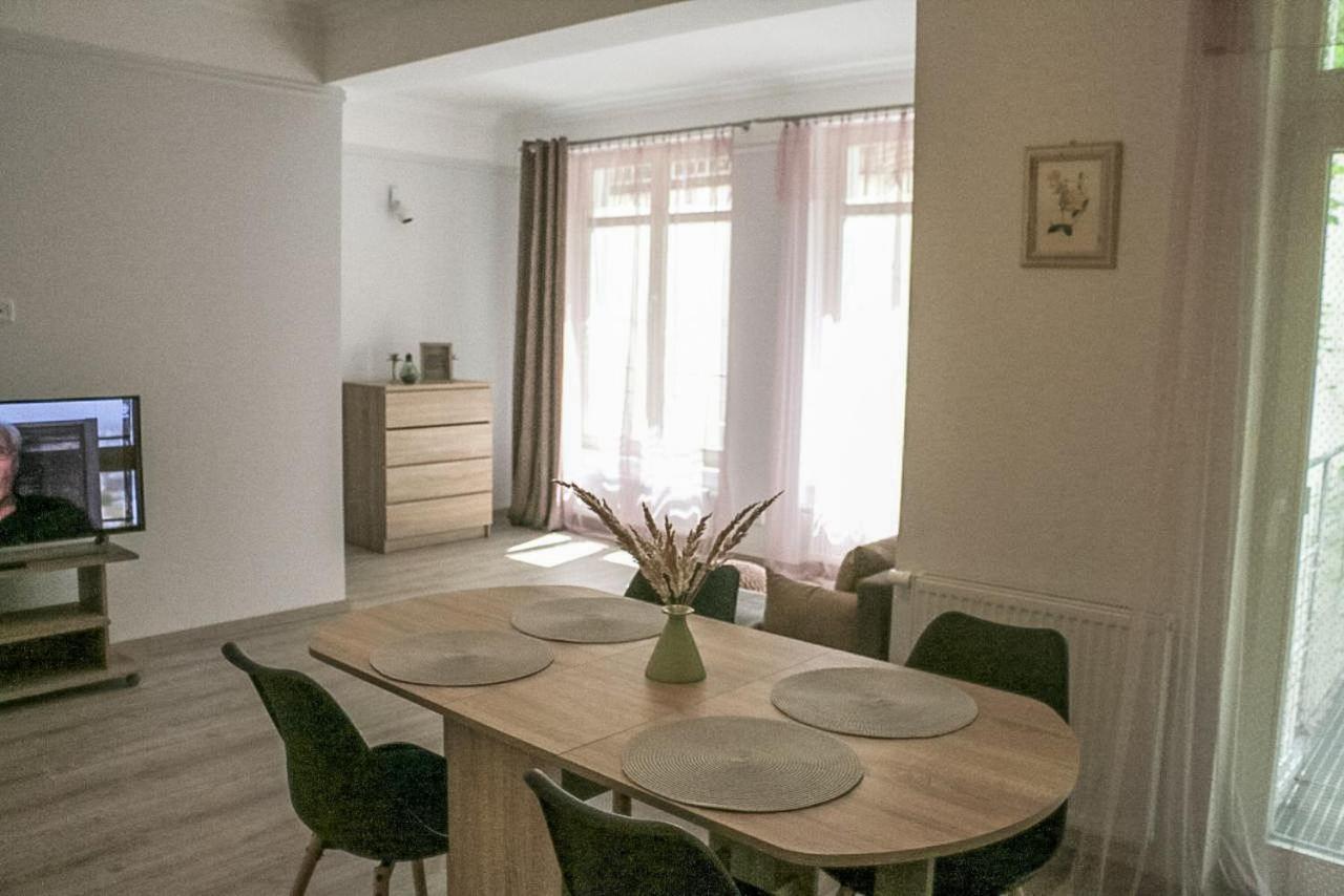 Apartments Moravska 24 Karlovy Vary Bagian luar foto