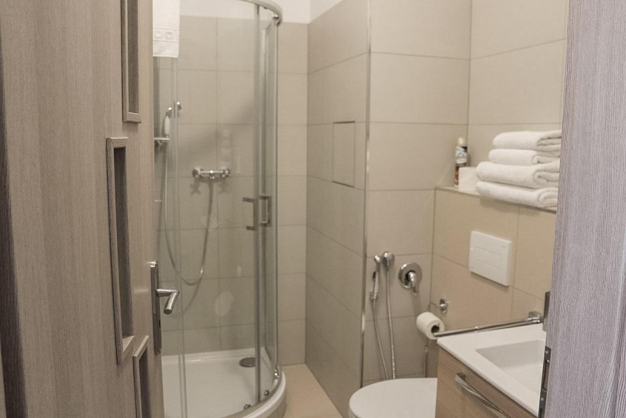 Apartments Moravska 24 Karlovy Vary Bagian luar foto